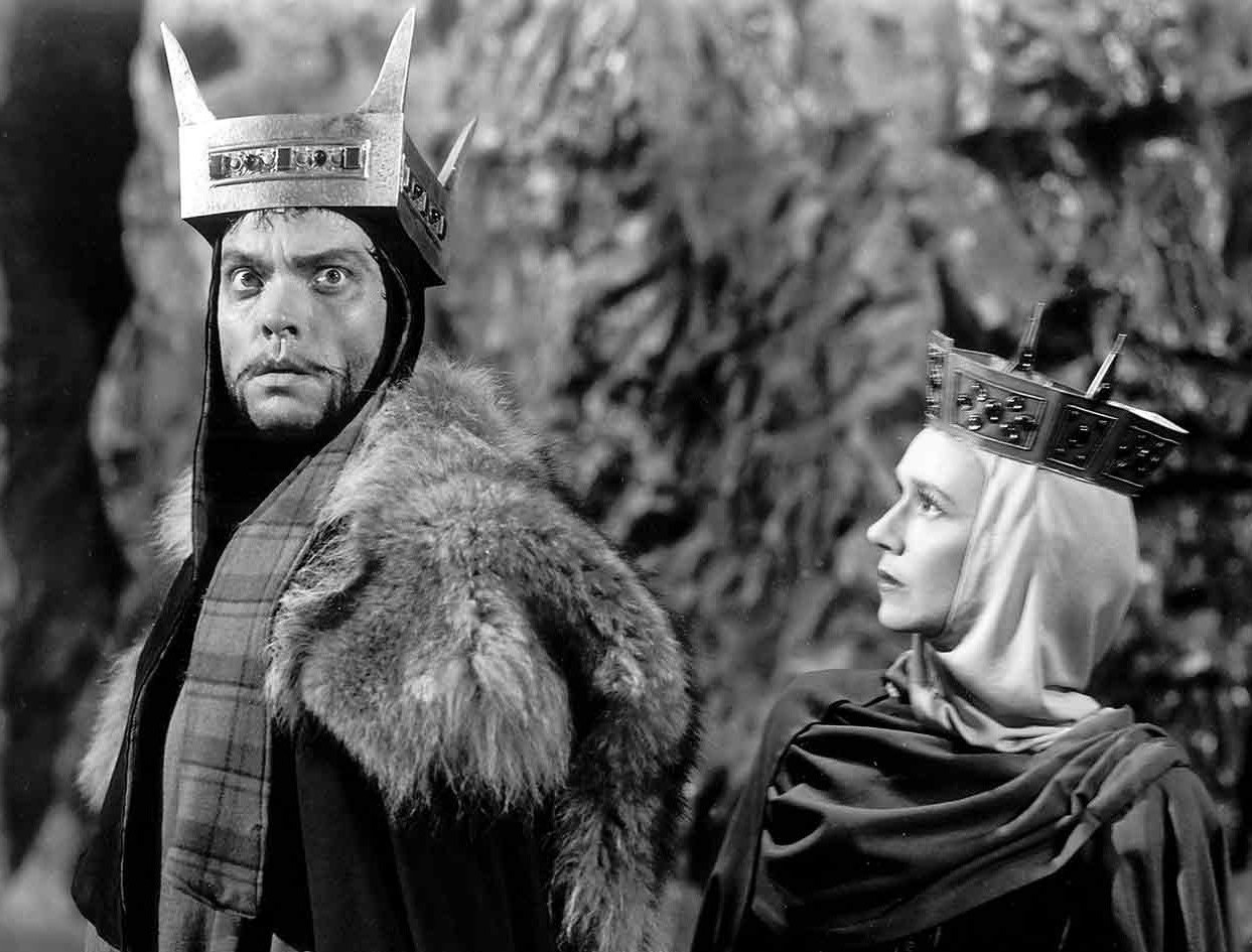 Macbeth (1948) Directed by Orson Welles Shown from left: Orson Welles (as Macbeth), Jeanette Nolan (as Lady Macbeth)